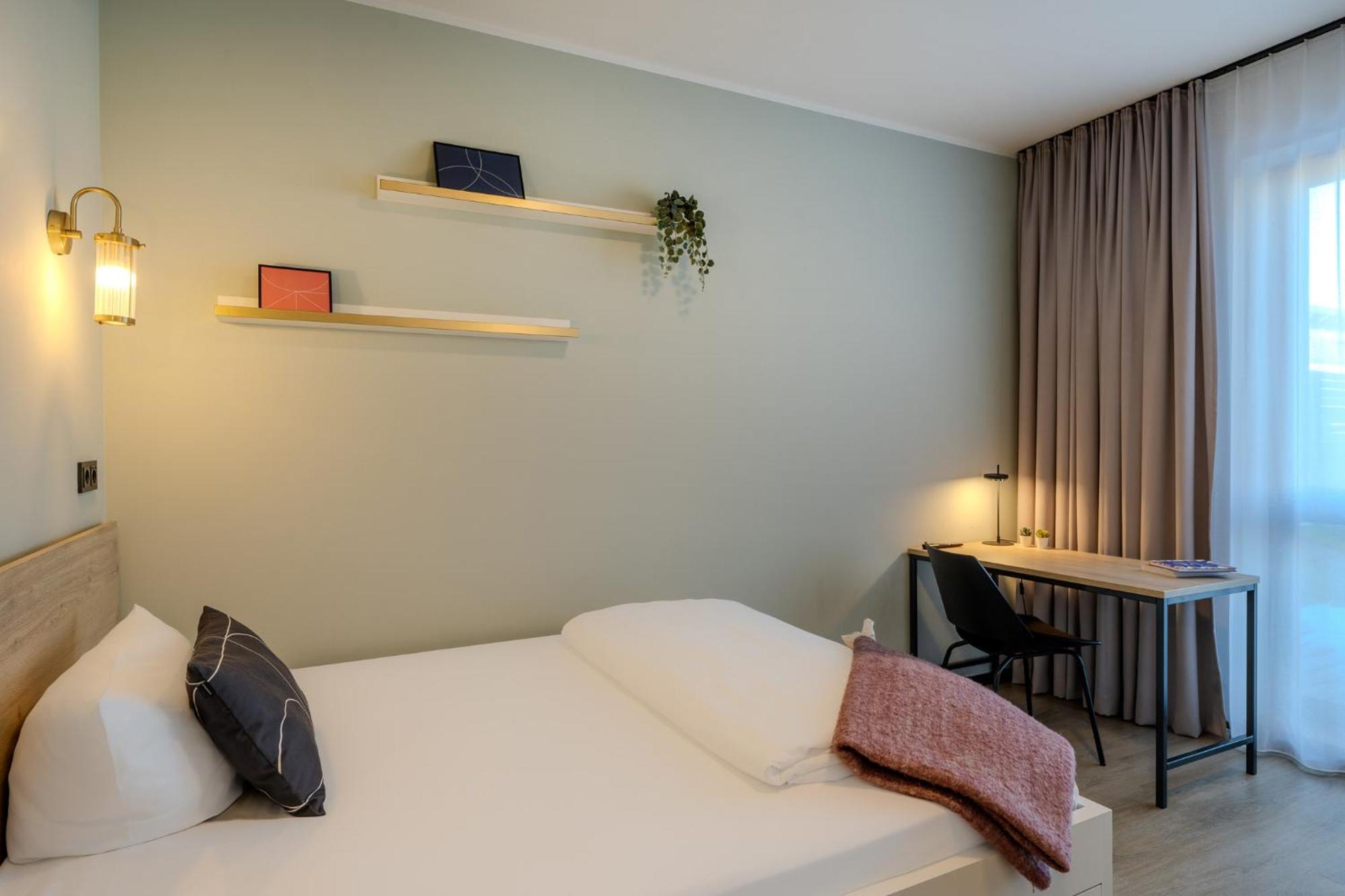 Hotel The Base Berlin One Extérieur photo