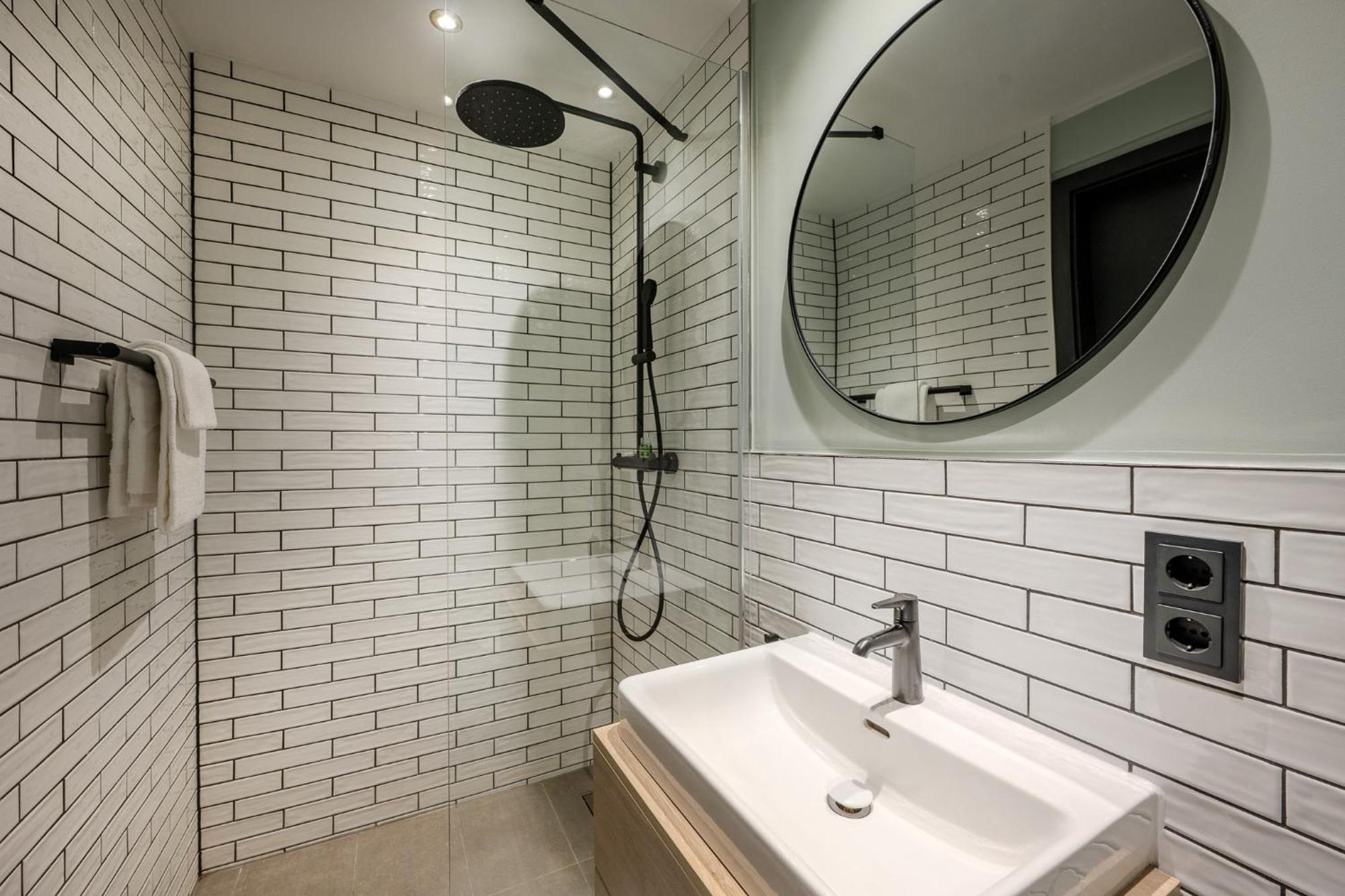 Hotel The Base Berlin One Extérieur photo