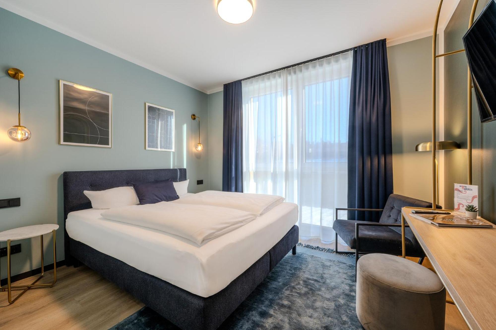 Hotel The Base Berlin One Extérieur photo